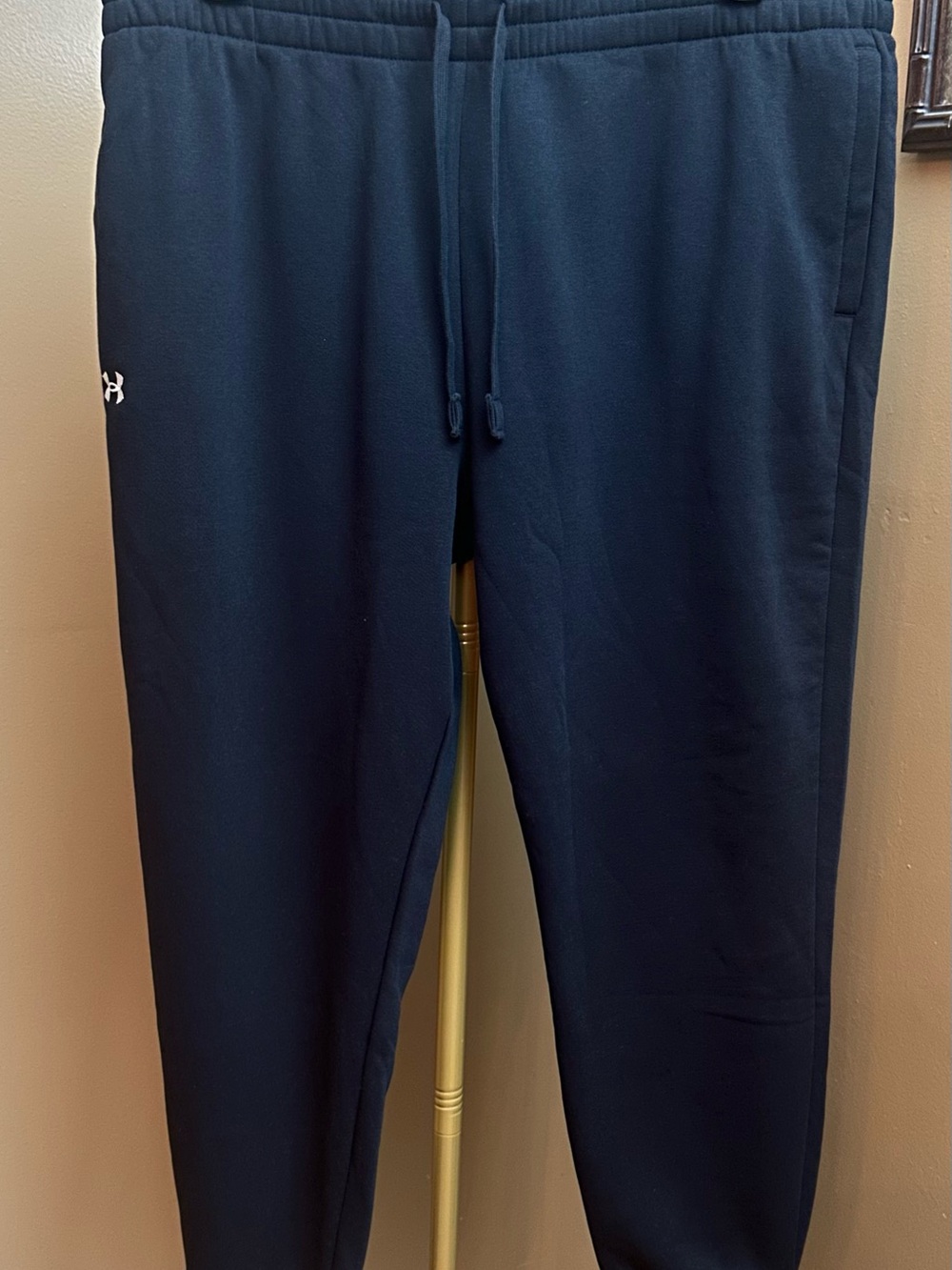 Under Armour Black Women's Track Joggers with Drawstring Size 2XL